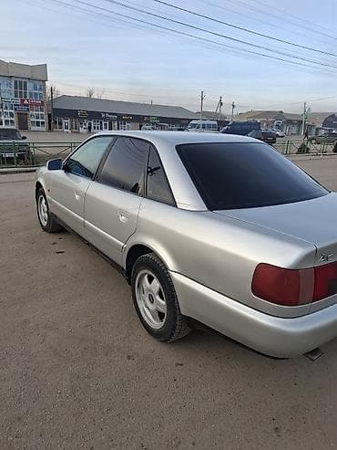 Audi A6: 1994 г., 2.6 л, Бензин, Седан