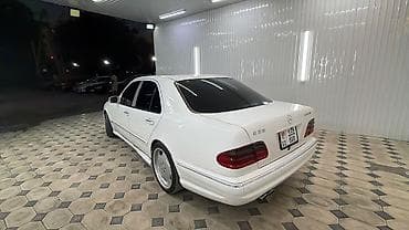 Транспорт: Mercedes-Benz E-Class: 2001 г., 5.5 л, Автомат, Бензин, Седан — 4