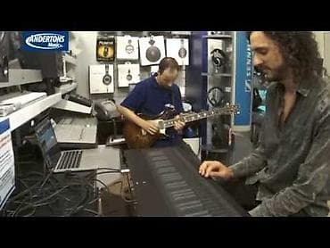 изогнутый экран: Курсы гитары для взрослых и детей. в комфортной обстановке и — 1