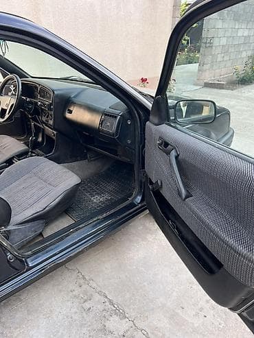 bmw g01: Volkswagen Passat Variant: 1990 г., Универсал — 8