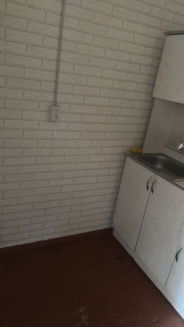 ак босого квартира керек: 1 комната, 25 м², Общежитие и гостиничного типа, 3 этаж, Евроремонт — 4