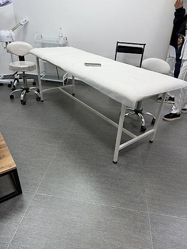 Медтовары: Срочно продается косметологическая кушетка - Размеры длина около — 2