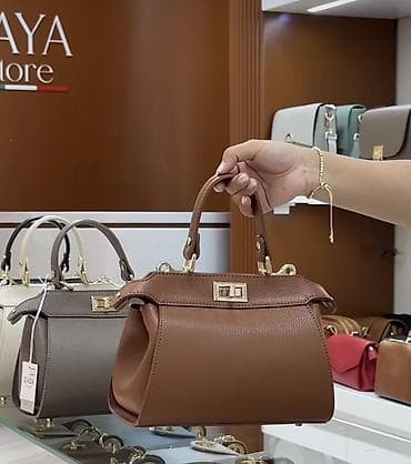 кожа кашолок: Отдам за 2800 сом
Носили месяц

В магазинах новая 5800 сом — 1