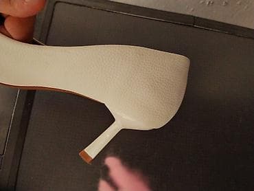 trap star: Туфли-лодочки женские, белые - Классическая модель на тонком — 2