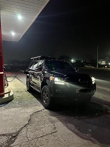 Toyota Land Cruiser: 2020 г., 5.7 л, Автомат, Бензин, Внедорожник