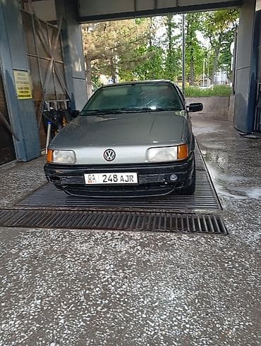 Volkswagen Passat: 1989 г., 1.8 л, Механика, Бензин, Седан — 6