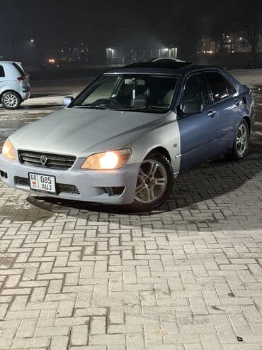 меняю дом на машину: Lexus IS: 2004 г., 2 л, Газ — 2