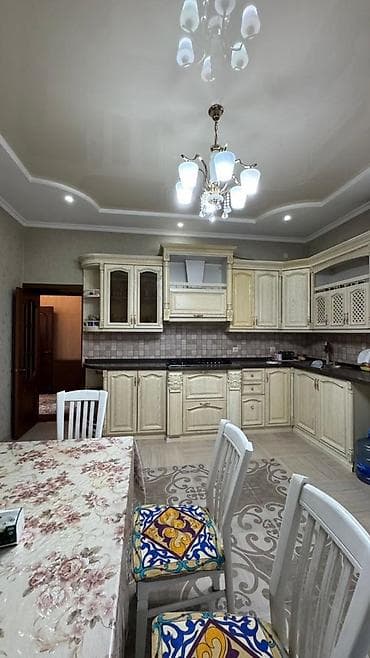Недвижимость: 345 м², 8 комнат, Семейным — 4