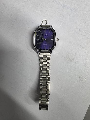 Наручные часы CASIO, кварцевые. - Классический квадратный корпус с