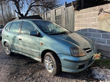 sprinter 2003: Nissan Almera Tino: 2002 г., 1.8 л, Механика, Бензин, Хэтчбэк — 4