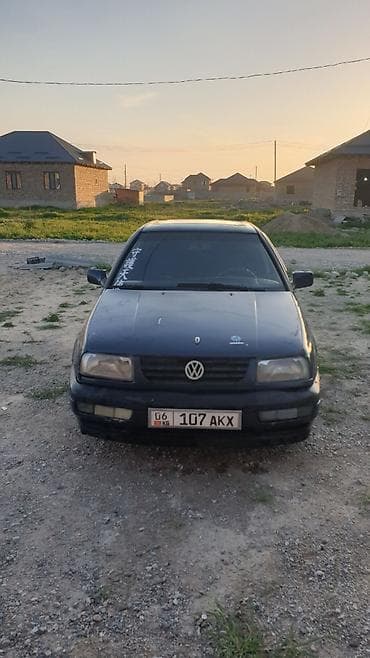 volkswagen venta: Volkswagen Vento: 1996 г., 1.8 л, Механика, Бензин, Седан — 4