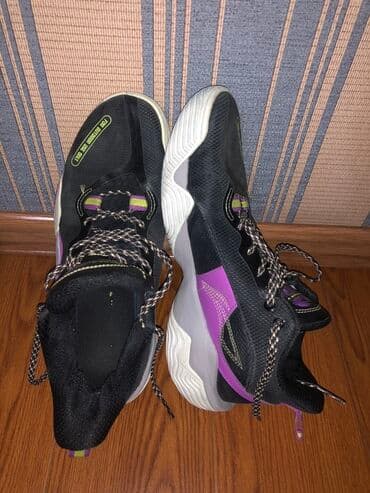 свадебные платья в бишкеке цены на прокат: Мужские кроссовки, 42.5, Alaska, Б/у, цвет - Черный, Бесплатная доставка — 1