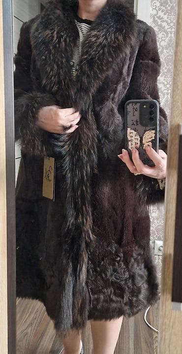Perodua: Продам шубу. Новая!!! натуралка. размер 46-48. цена 8000с — 2