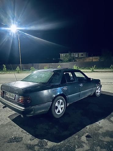 Продажа авто: Mercedes-Benz W124: 1990 г., 2 л, Бензин, Седан — 1