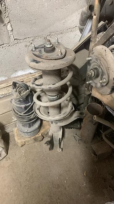 амортизатор тойота камри 35: Передний амортизатор Toyota — 1