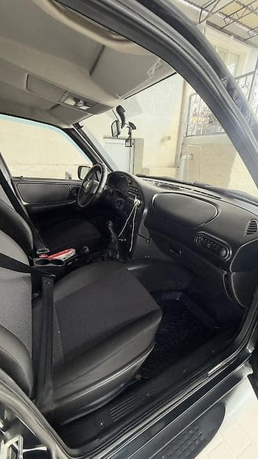 эбу нива: Chevrolet Niva: 2014 г., 1.7 л, Газ, Внедорожник — 8
