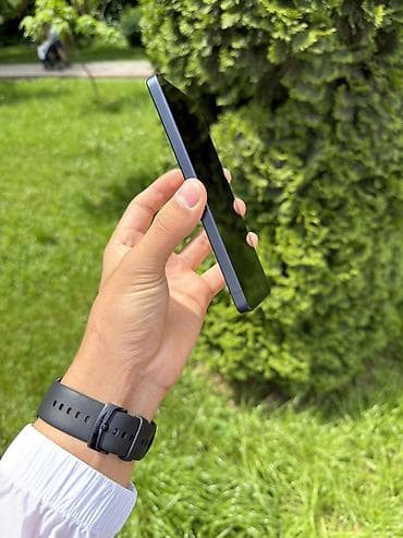 galaxy 10: Samsung Galaxy S25, Новый, 256 ГБ, цвет - Черный, В рассрочку, 1 SIM, eSIM — 4