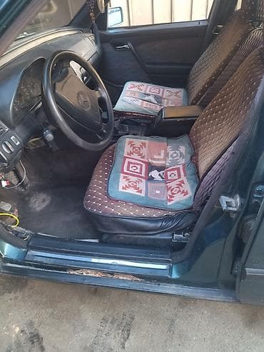 v klass: Mercedes-Benz C-Class: 1994 г., 1.8 л, Механика, Бензин, Седан — 7