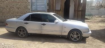 Mercedes-Benz E-Class: 1997 г., 2.3 л, Механика, Седан — 5