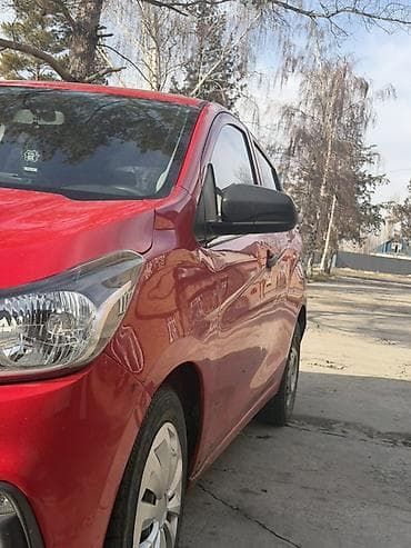 Транспорт: Chevrolet Spark: 2016 г., 1 л, Автомат, Бензин, Хэтчбэк — 2