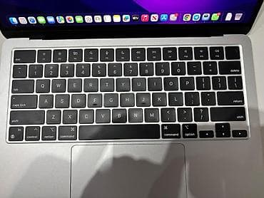 i7 12: Apple MacBook Air 13" Характеристики и особенности: - Цвет: Silver — 2