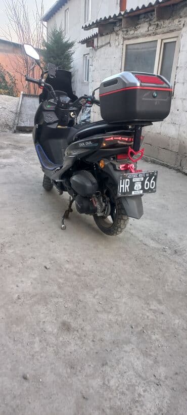 электронный мопед цена: Макси-скутер 150 куб. см, Бензин, Б/у — 6