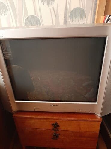 Состояние супер! Телевизор Кинескоп FD Trinitron. Звук стерео. Цвет