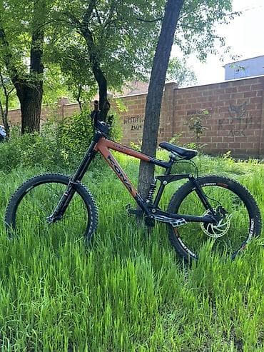 fox вилка: Продам раму Kona Stinky 2004 года с амортизатором Fox Vanilla R — 1