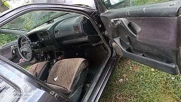 Продажа авто: Volkswagen Golf: 1993 г., 1.6 л, Механика, Бензин, Хэтчбэк — 5