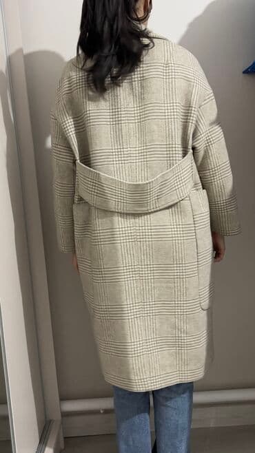 срочно продаю в связи с переездом: Продаю пальто — 4