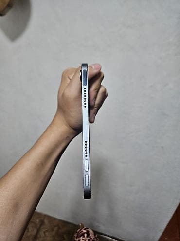 aipad mini: Планшет, Apple, память 64 ГБ, 8" - 9", Б/у, цвет - Серебристый — 4