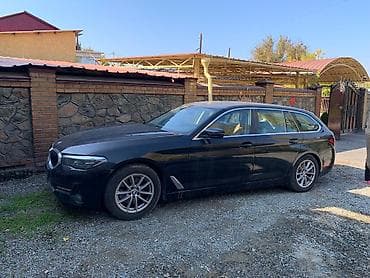 магнитофон на бмв: BMW 5 series: 2022 г., 2 л, Типтроник, Бензин, Универсал — 2