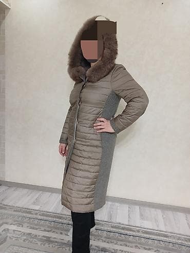 Продается пальто/куртка, в хорошем состоянии, носила 1 год. Из-за