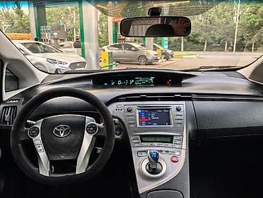 step wgn: Toyota Prius: 2012 г., 1.8 л, Автомат, Гибрид, Хэтчбэк — 5
