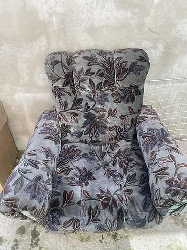 Эмерек: Отдам даром !!!!Мягкое кресло с высоким спинным модулем и широкими — 1