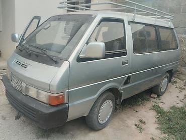 kia sportech: Nissan : 1994 г., 2 л, Механика, Дизель, Минивэн — 8