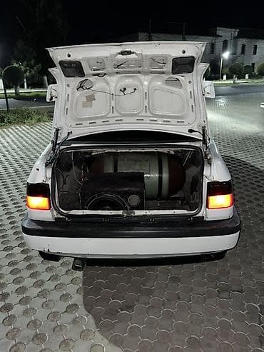 sprinter 315: Volkswagen Vento: 1993 г., 1.8 л, Механика, Бензин, Седан — 5