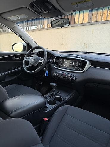 Kia: Kia Sorento: 2019 г., 2.4 л, Автомат, Бензин, Минивэн — 5