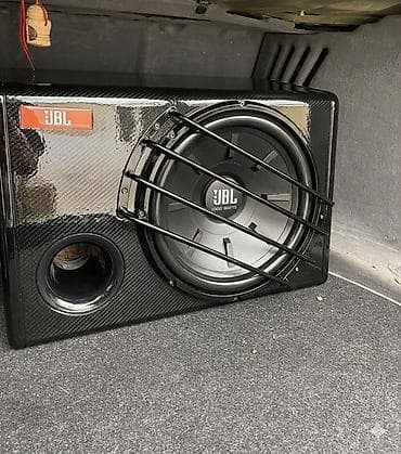 jbl pulse: Сабвуфер JBL в корпусе для автомобиля. - Мощность: до 1000 W (указано — 1
