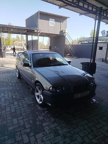 дом на обмен: BMW 3 series: 1992 г., 1.8 л, Ручные, Бензин, Седан — 3