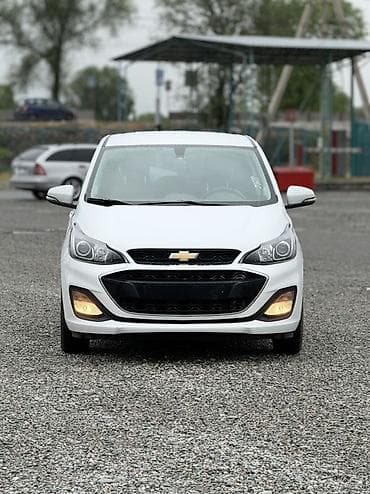 Chevrolet Spark: 2019 г., 1 л, Вариатор, Бензин, Хэтчбэк