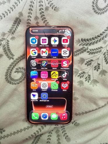 mac safe: IPhone 17 Pro Max, Б/у, 512 ГБ, Оранжевый, Коробка, 100 % — 2