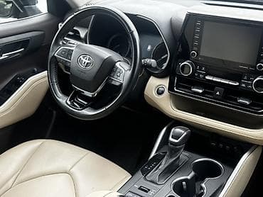Продажа авто: Toyota Highlander: 2021 г., Кроссовер — 9