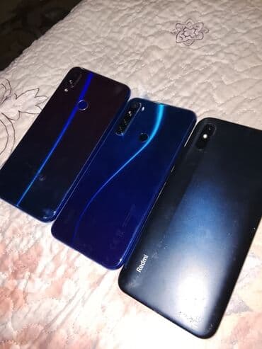 чехлы на redmi note 9: Три смартфона Redmi с различными характеристиками и цветами корпуса — 3