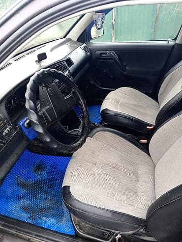colf 2: Volkswagen Golf: 1992 г., 1.8 л, Механика, Бензин, Хэтчбэк — 2