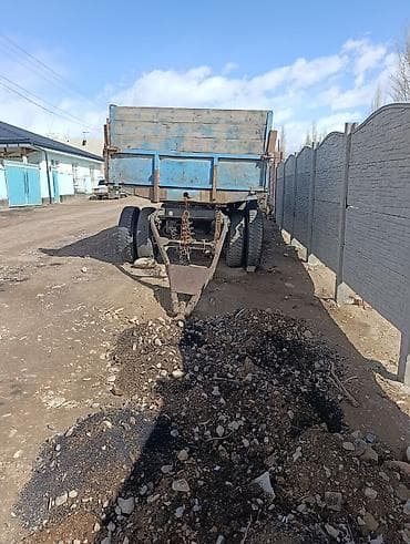 на грузовое авто: Двухосный прицеп-бортовой 10-ка — 1