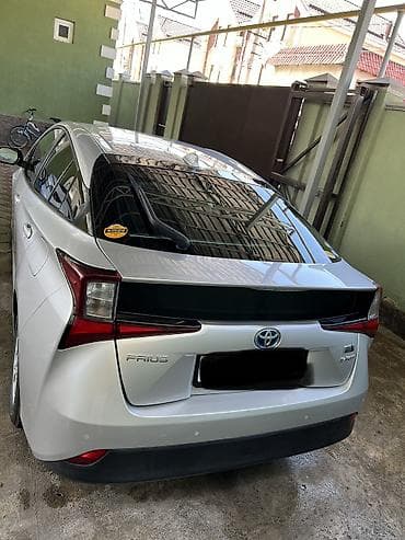 prius v: Toyota Prius: 2021 г., Вариатор, Гибрид, Хэтчбэк — 10