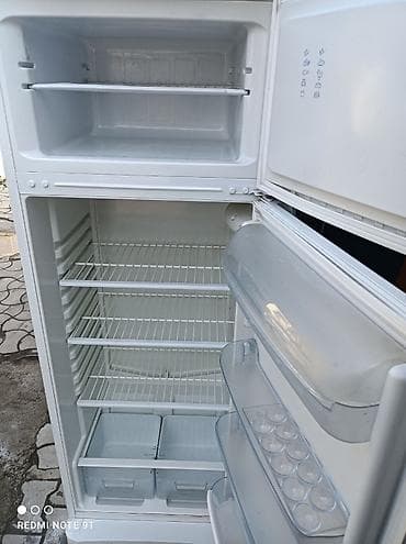 мальенкий холодильник: Холодильник Samsung, Двухкамерный — 6