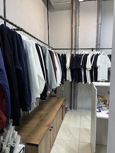 блинный бизнес: Продается готовый бизнес магазин одежды, находится в тц бум, Фрунзе — 7