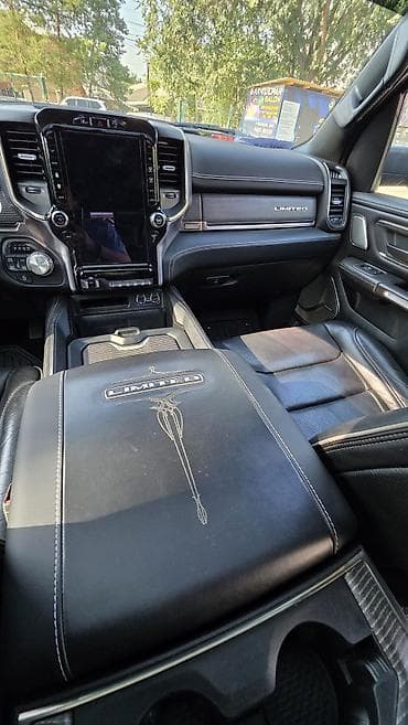 рам пикап: Dodge Ram 1500: 2019 г., 5.7 л, Автомат, Бензин, Пикап — 9